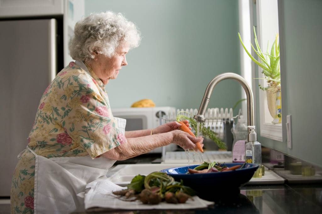 how to age well in later life